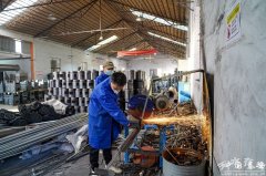 正在甘肃中龙生态